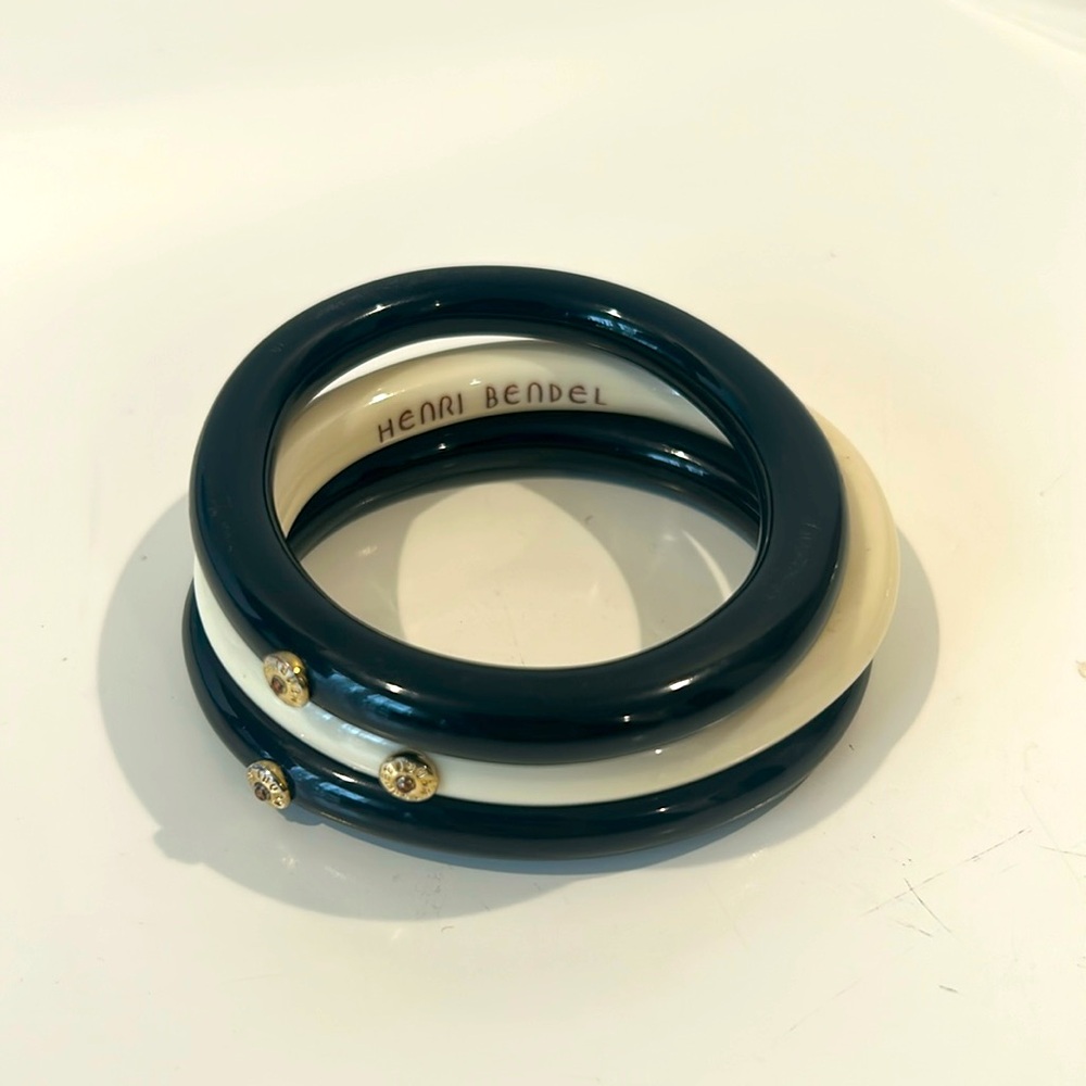 Henri Bendel Bangle Brancelets. Set of 3.